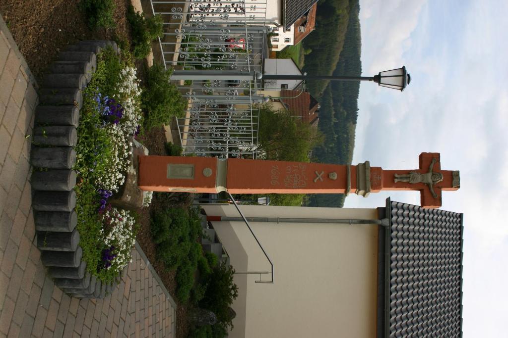 Hotel Zur Krone 비레스본 외부 사진